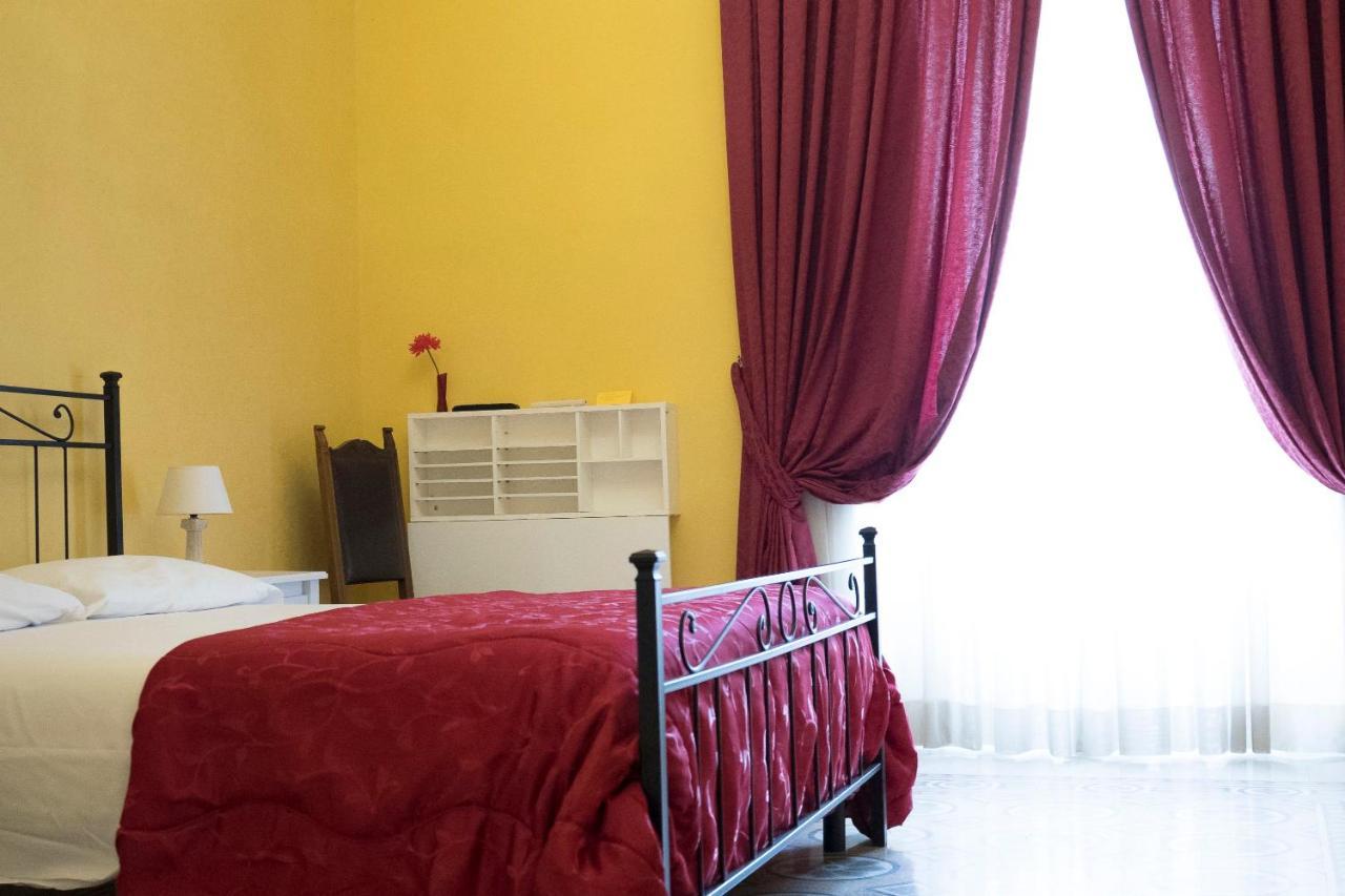 ローマ ラ ブレッチャ ア ポルタ ピア Bed & Breakfast エクステリア 写真