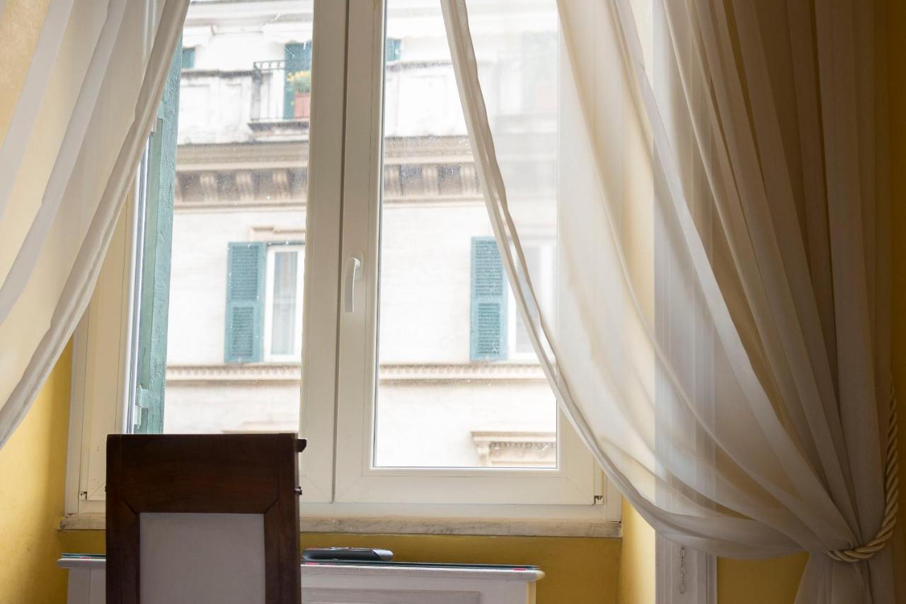 ローマ ラ ブレッチャ ア ポルタ ピア Bed & Breakfast エクステリア 写真