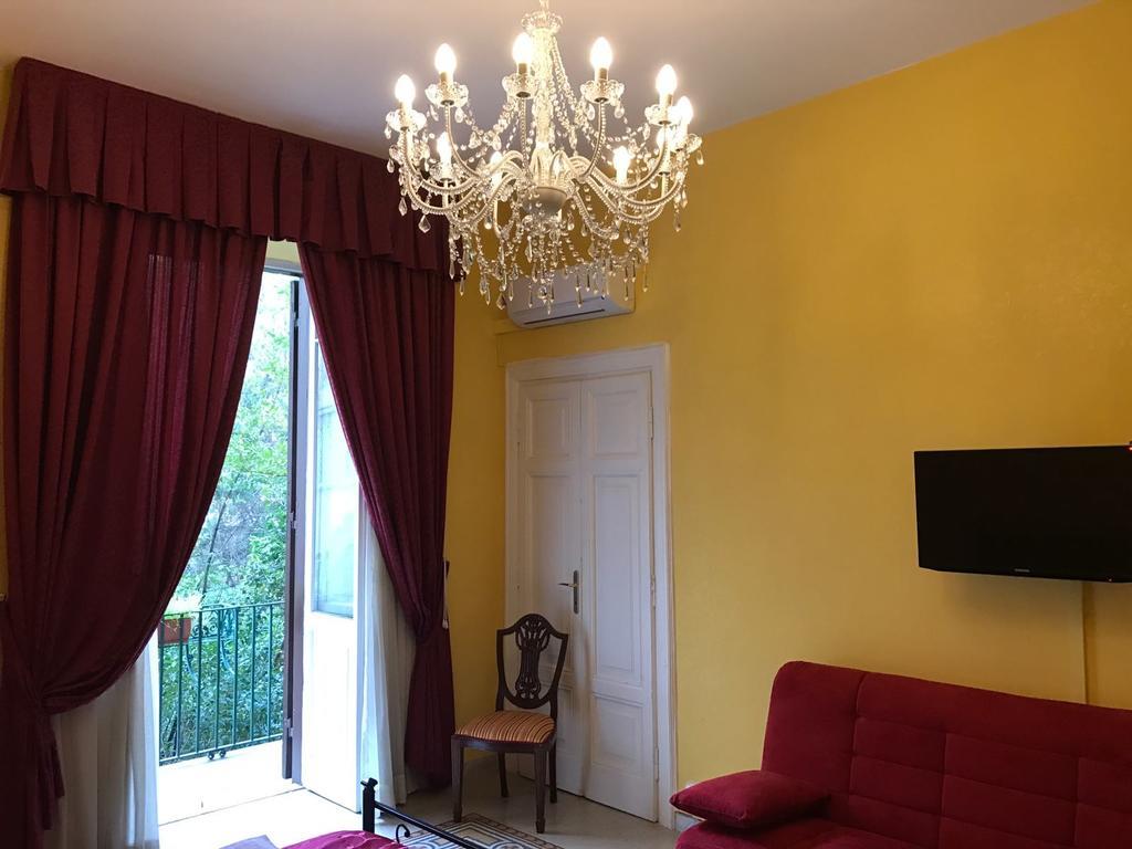 ローマ ラ ブレッチャ ア ポルタ ピア Bed & Breakfast エクステリア 写真